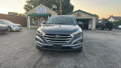 2018 Hyundai TUCSON SEL
