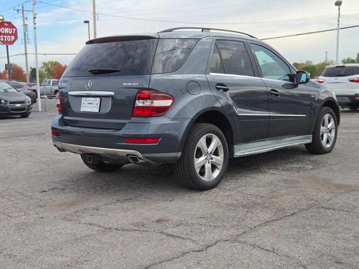2010 Mercedes-Benz M-Class 4MATIC