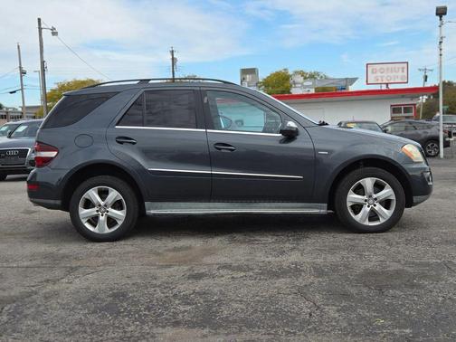 2010 Mercedes-Benz M-Class 4MATIC