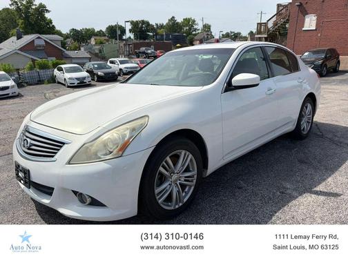 Moonlight White 2013 INFINITI G37x Base