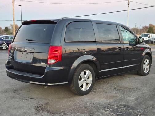 2013 Dodge Grand Caravan SE