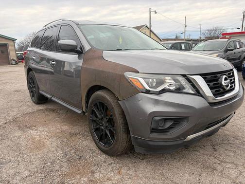 2019 Nissan Pathfinder S