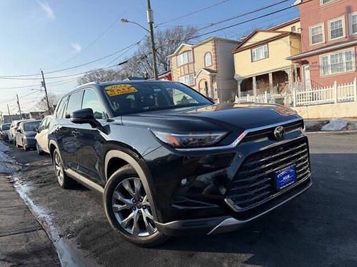 Midnight Black Metallic 2024 Toyota Grand Highlander Limited
