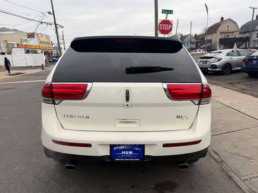 2013 Lincoln MKX Base