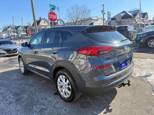 2019 Hyundai TUCSON SE