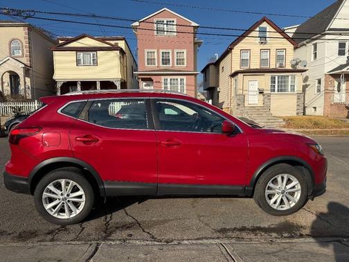 2018 Nissan Rogue Sport SV