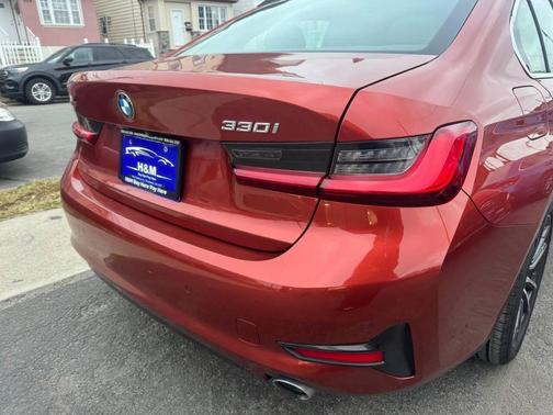 2021 BMW 330 xDrive