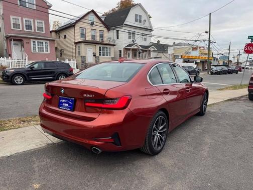 2021 BMW 330 xDrive