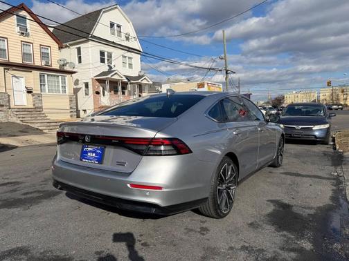 Lunar Silver Metallic 2023 Honda Accord Hybrid Touring