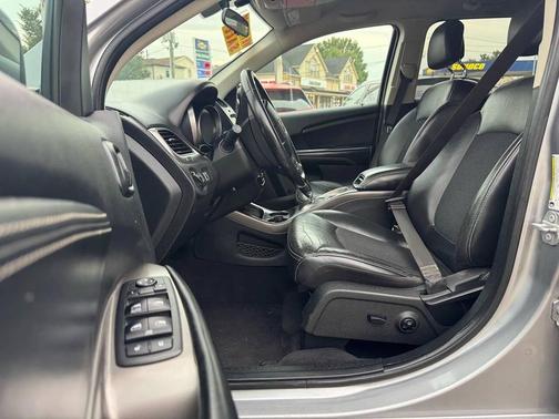 2018 Dodge Journey Crossroad