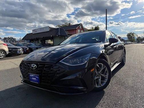 Black 2023 Hyundai SONATA SEL