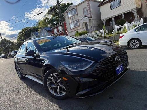 Black 2023 Hyundai SONATA SEL