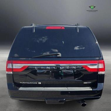 2016 Lincoln Navigator Select