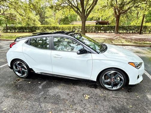 2020 Hyundai Veloster Base