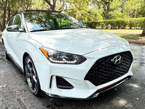 2020 Hyundai Veloster Base