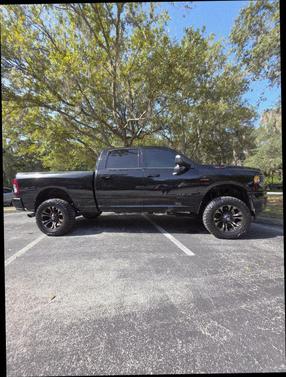 2020 RAM 2500 Big Horn Crew Cab 4X4 6'4' Box