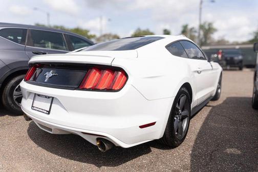 2015 Ford Mustang V6