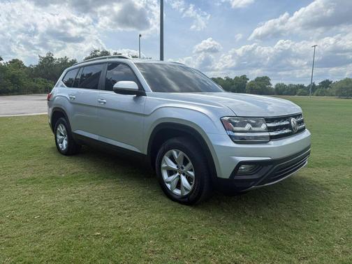 Silver 2019 Volkswagen Atlas 3.6L SE w/Technology