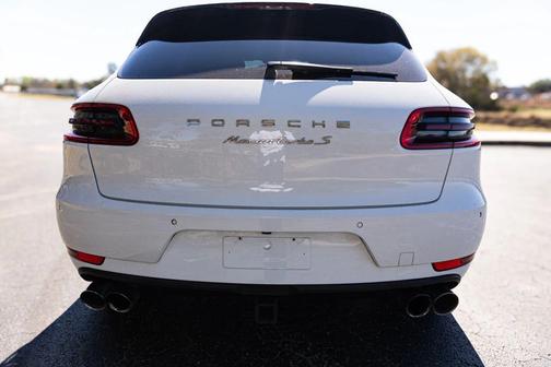 2015 Porsche Macan Turbo