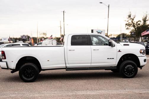 2024 RAM 3500 Big Horn Crew Cab 4x4 8' Box