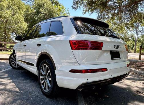 2019 Audi Q7 45 Premium
