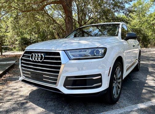 2019 Audi Q7 45 Premium