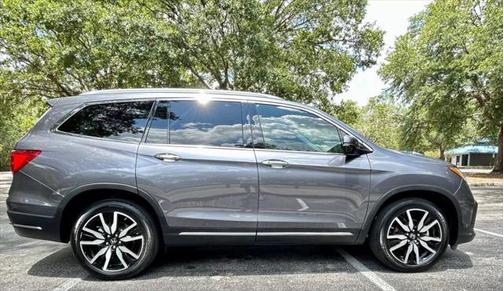 2021 Honda Pilot Touring 8-Passenger