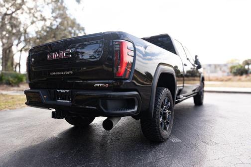 2024 GMC Sierra 2500 AT4