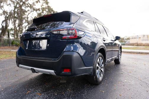 2023 Subaru Outback Touring