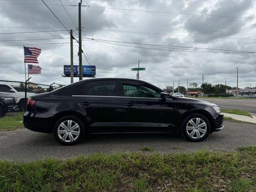 Black 2017 Volkswagen Jetta 1.4T S
