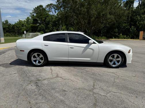 Ivory 3-Coat 2013 Dodge Charger R/T