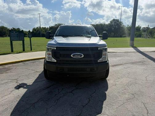 Iconic Silver Metallic 2022 Ford F-350 XL