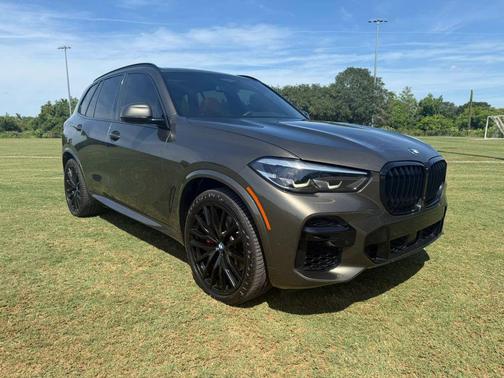 Sparkling Brown Metallic 2022 BMW X5 xDrive40i