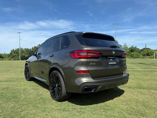Sparkling Brown Metallic 2022 BMW X5 xDrive40i