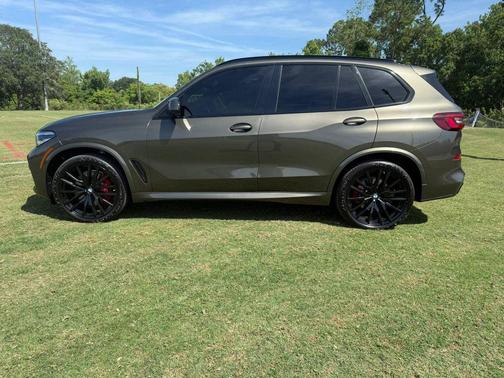 Sparkling Brown Metallic 2022 BMW X5 xDrive40i