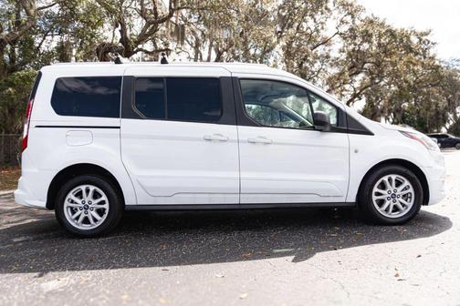 2019 Ford Transit Connect XLT w/Rear Liftgate