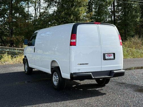 2025 Chevrolet Express 2500 Work Van