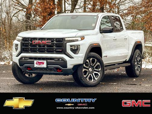 2023 GMC Canyon AT4