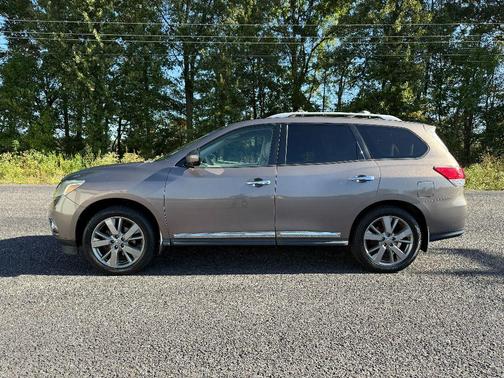 2013 Nissan Pathfinder Platinum