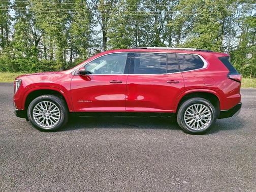 2025 GMC Acadia Denali