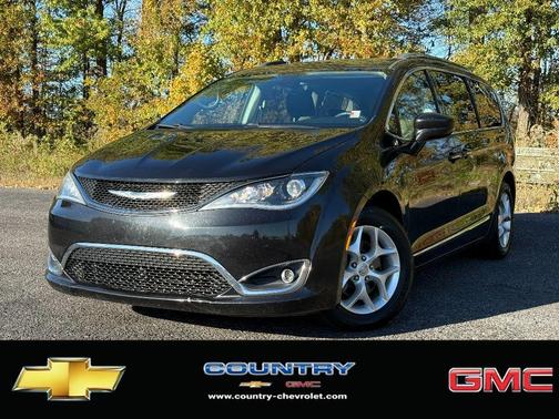 2018 Chrysler Pacifica Touring-L