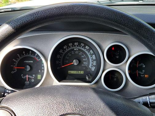 2010 Toyota Tundra Grade