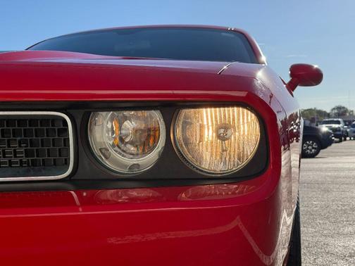 2010 Dodge Challenger SE