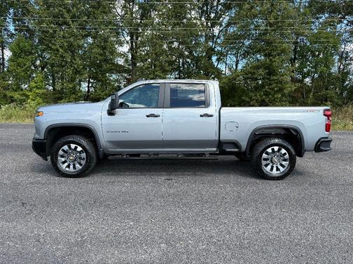 2026 Chevrolet Silverado 2500 Custom