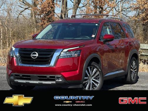 2022 Nissan Pathfinder Platinum