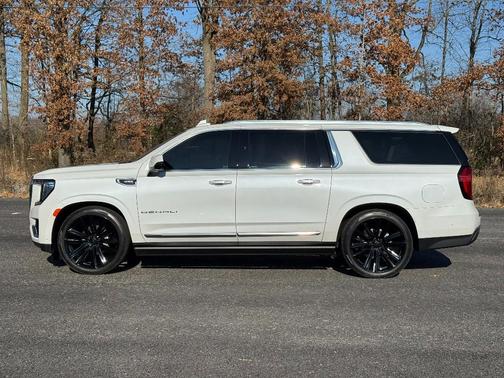 2024 GMC Yukon XL Denali