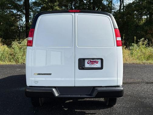 2025 Chevrolet Express 2500 Work Van
