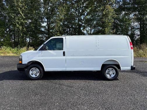 2025 Chevrolet Express 2500 Work Van