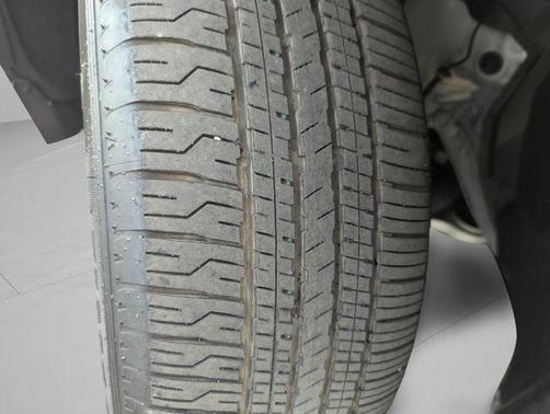 Brilliant Silver Metallic 2025 Nissan Rogue SV