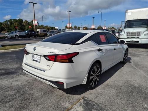 2021 Nissan Altima 2.5 Platinum